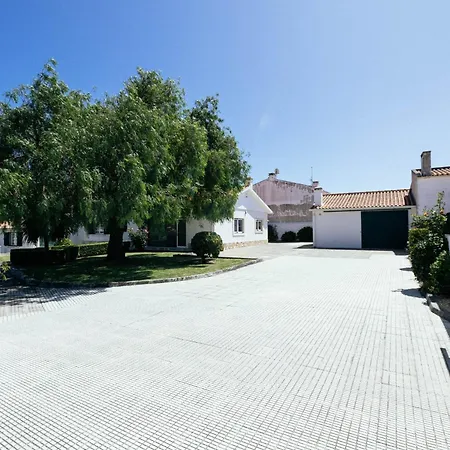 Feriehus A Casa Do Castelo Óbidos